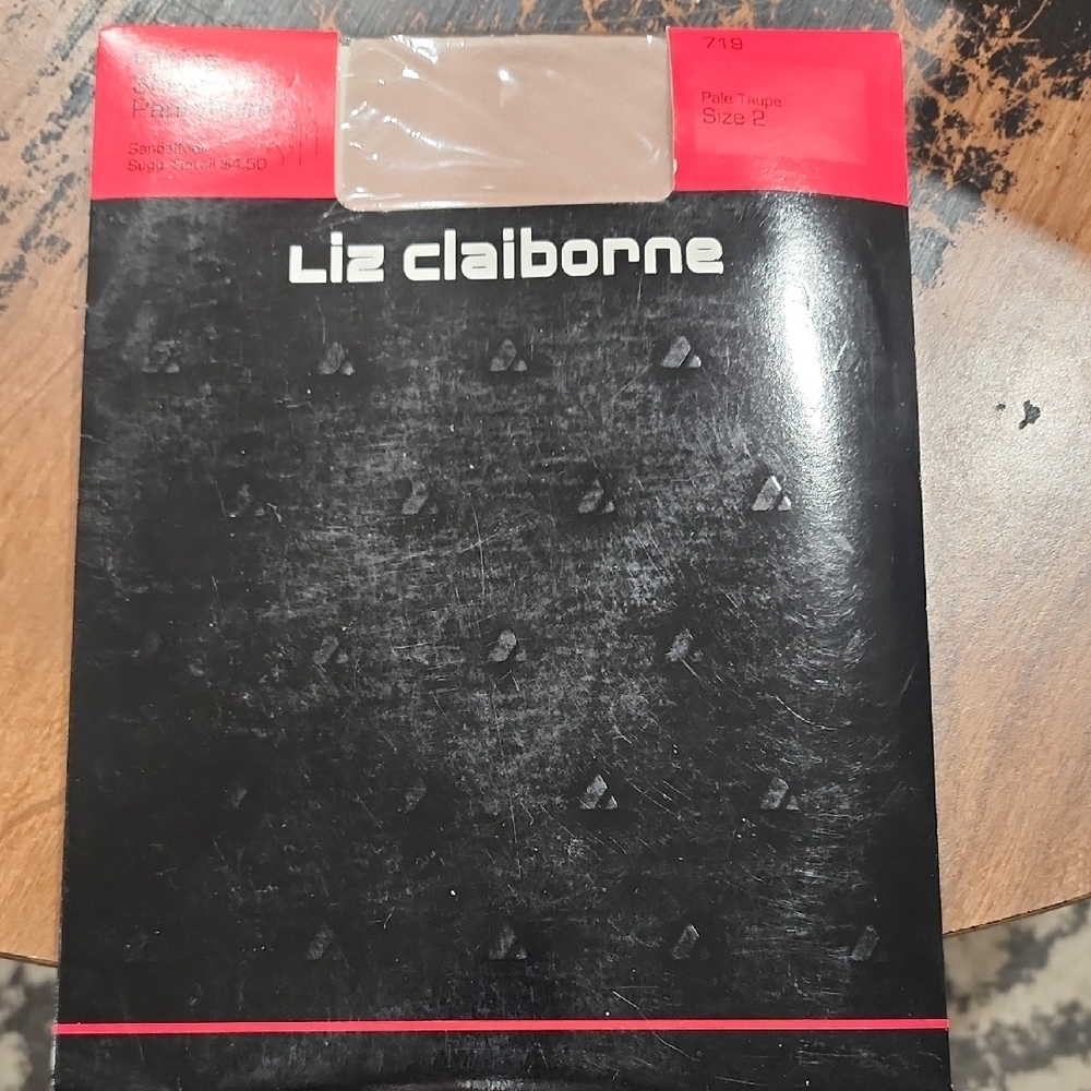 Liz Claiborne Vintage Pantyhose In Pale Taupe Size 2 NEW!